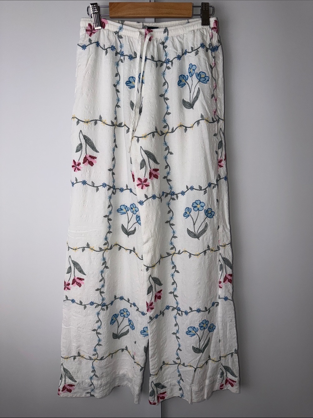 White Floral Embroidered wide leg pants